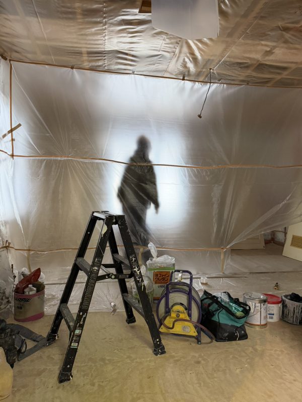 建具吹付塗装中です！